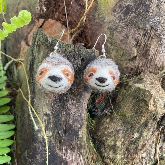 Hand crafted sloth needle felted earrings unique handmade one of a kind … - Picture 9 of 11